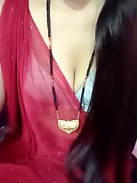 Snapshot of Slim_bhabhi chatting on 10-31-25, 07:42 Slim bhabhi online show from 10-31-25, 07:42