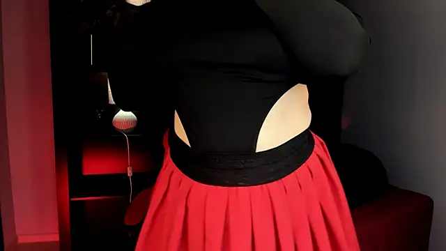 Snapshot of FioraMarmoris chatting on 02-06-26, 05:56 FioraMarmoris online show from 02-06-26, 05:56