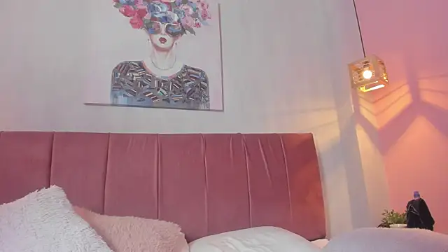 Lili Monroy online show from 03-07-25, 06:11