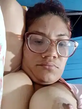 Snapshot of gatitaLR chatting on 02-24-26, 11:47 gatitaLR online show from 02-24-26, 11:47