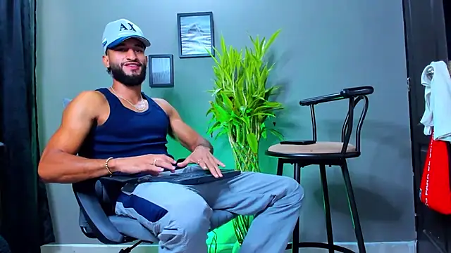 Damian 022 online show from 10-23-25, 01:32