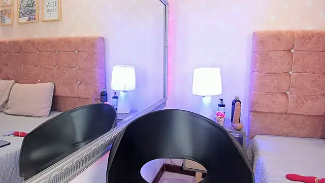 Snapshot of liaa_18 chatting on 01-10-25, 09:42 liaa 18 online show from 01-10-25, 09:42