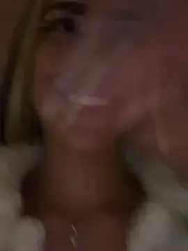 Snapshot of liaa_18 chatting on 02-19-25, 04:55 liaa 18 online show from 02-19-25, 04:55