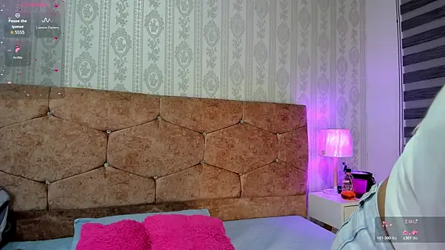 Snapshot of liaa_18 chatting on 11-06-25, 04:02 liaa 18 online show from 11-06-25, 04:02