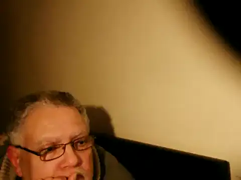 100Tauros online show from 03-22-25, 01:32