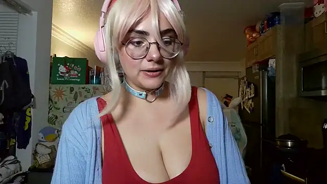 Snapshot of mochi_rainbow chatting on 12-29-24, 10:47 mochi rainbow online show from 12-29-24, 10:47