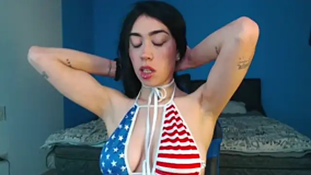 Julieta De Los Angeles online show from 10-23-25, 01:54