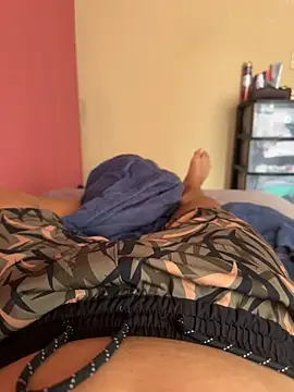 Entraymira online show from 01-17-26, 04:43