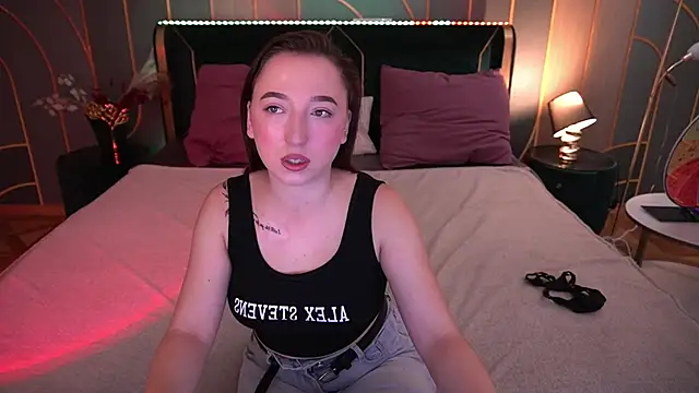 MonAmourrrR online show from 09-20-25, 06:25