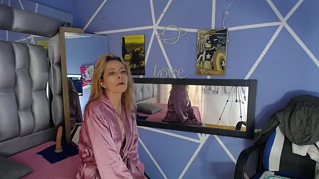 sophia ny online show from 03-22-25, 07:53