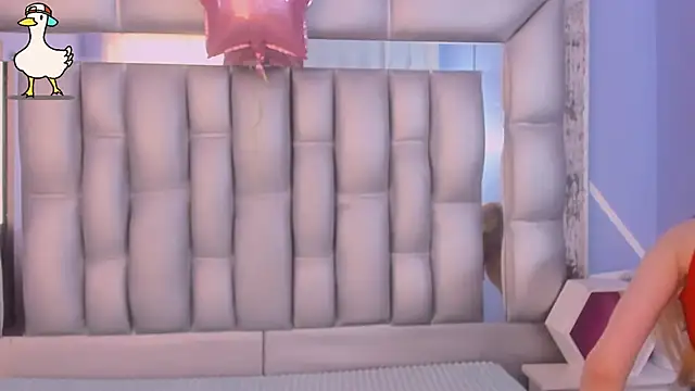 sophia ny online show from 11-08-25, 01:44