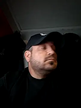 Futacisu online show from 10-28-25, 03:54