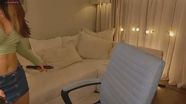 EmiliaDreams online show from 02-20-26, 04:40