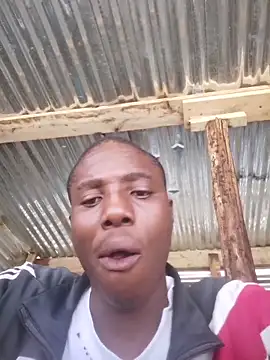 Snapshot of MkingPin chatting on 11-08-25, 09:09 MkingPin online show from 11-08-25, 09:09