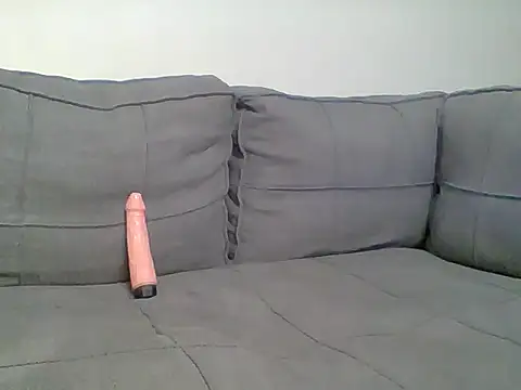 Snapshot of Aiyola chatting on 11-25-25, 10:48 Aiyola online show from 11-25-25, 10:48