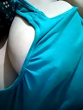 Snapshot of Adwithaa chatting on 12-30-24, 05:55 Adwithaa online show from 12-30-24, 05:55