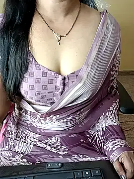 Snapshot of Adwithaa chatting on 01-08-26, 05:54 Adwithaa online show from 01-08-26, 05:54