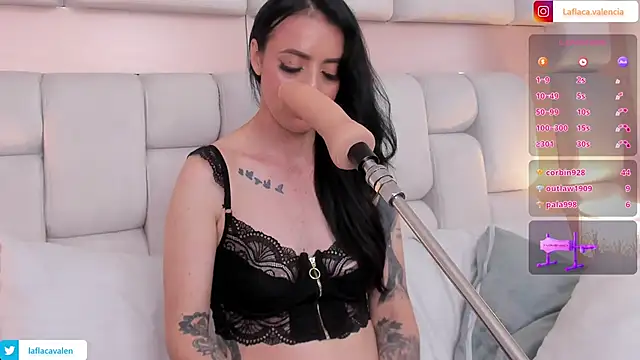 Snapshot of AndreaValencia chatting on 02-28-25, 11:23 AndreaValencia online show from 02-28-25, 11:23
