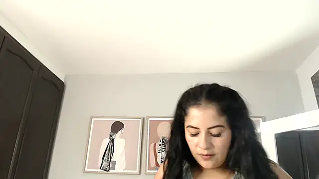 XiomyMorriiss online show from 03-05-25, 08:21
