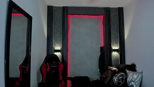 selene red  online show from 01-11-25, 05:40