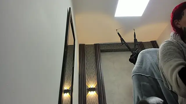 selene red  online show from 02-24-26, 12:19