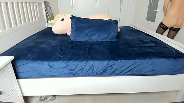Missykitty01 online show from 12-28-24, 03:26