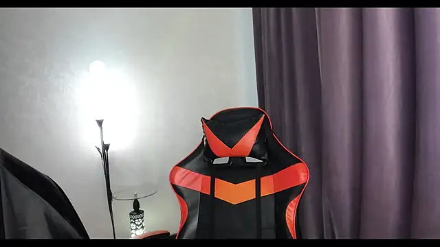 Missykitty01 online show from 02-13-26, 10:22