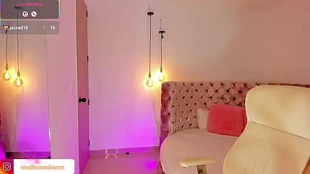 madisson davon online show from 10-14-25, 08:31