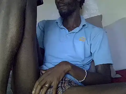 Snapshot of Delicious-D chatting on 02-13-25, 06:20 Delicious-D online show from 02-13-25, 06:20