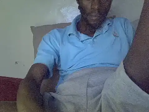 Snapshot of Delicious-D chatting on 02-13-25, 09:30 Delicious-D online show from 02-13-25, 09:30