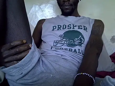 Snapshot of Delicious-D chatting on 02-14-25, 07:38 Delicious-D online show from 02-14-25, 07:38