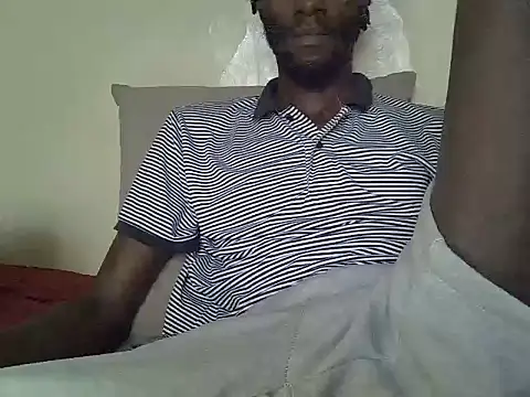 Snapshot of Delicious-D chatting on 02-15-25, 10:33 Delicious-D online show from 02-15-25, 10:33