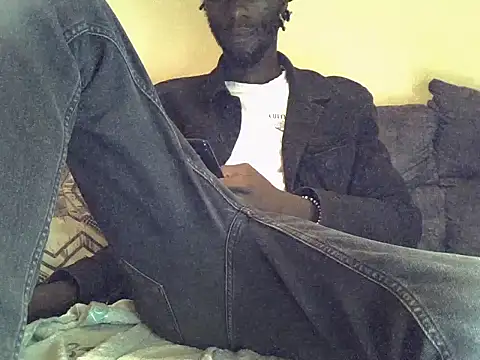 Snapshot of Delicious-D chatting on 02-22-25, 07:25 Delicious-D online show from 02-22-25, 07:25