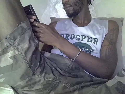 Snapshot of Delicious-D chatting on 03-06-25, 07:57 Delicious-D online show from 03-06-25, 07:57