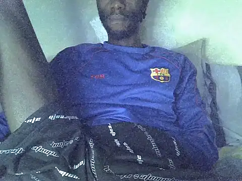 Snapshot of Delicious-D chatting on 03-10-25, 12:48 Delicious-D online show from 03-10-25, 12:48