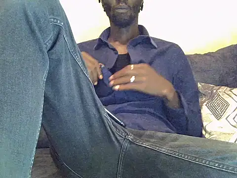 Snapshot of Delicious-D chatting on 03-12-25, 06:22 Delicious-D online show from 03-12-25, 06:22