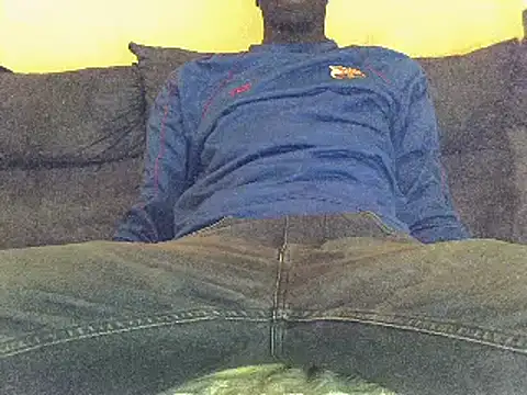 Snapshot of Delicious-D chatting on 03-18-25, 08:04 Delicious-D online show from 03-18-25, 08:04