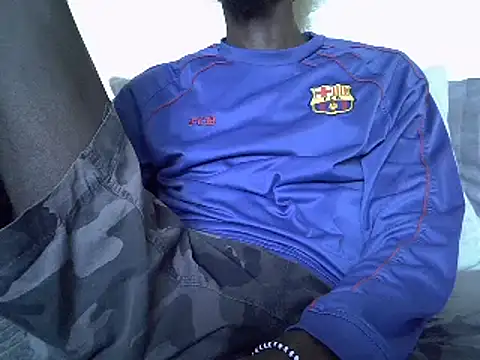 Snapshot of Delicious-D chatting on 03-19-25, 07:07 Delicious-D online show from 03-19-25, 07:07