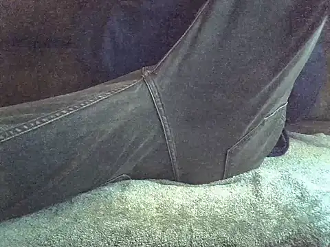 Snapshot of Delicious-D chatting on 09-12-25, 07:36 Delicious-D online show from 09-12-25, 07:36