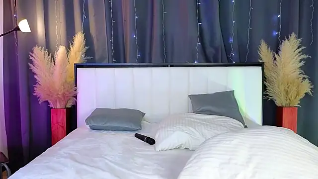 AlexaLenee online show from 02-25-25, 05:19