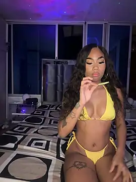 Snapshot of Lya-Kasandra chatting on 01-08-25, 01:42 Lya-Kasandra online show from 01-08-25, 01:42