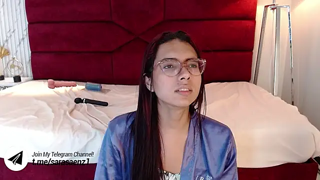 Snapshot of sara_saenz99 chatting on 03-06-25, 10:26 sara saenz99 online show from 03-06-25, 10:26