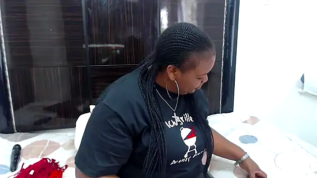 xlover35 online show from 12-19-24, 06:45