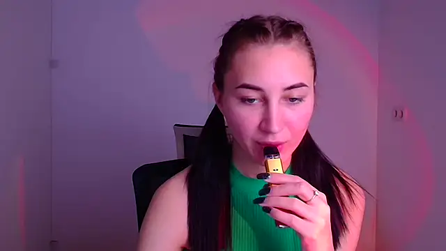 Jennifer Blum online show from 12-05-24, 09:17