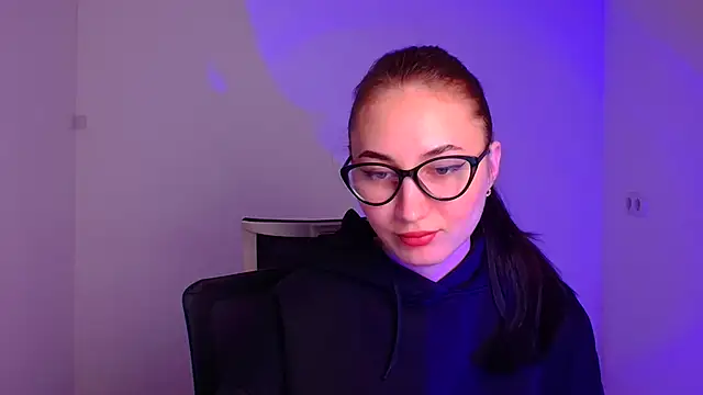Jennifer Blum online show from 01-10-25, 06:09