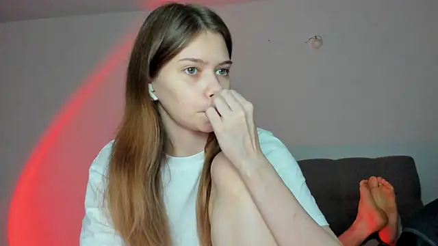 Snapshot of chansetolove chatting on 02-12-26, 07:36 chansetolove online show from 02-12-26, 07:36