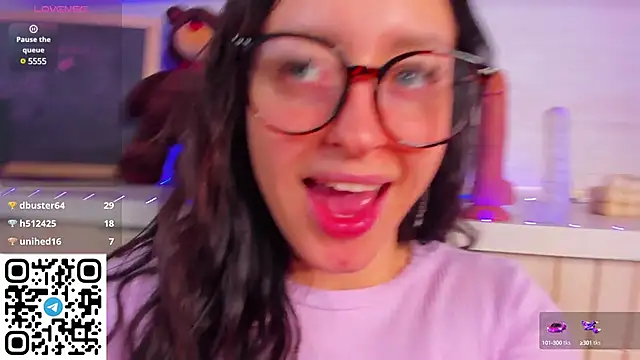 Snapshot of Kruela_Eva chatting on 12-17-24, 03:06 Kruela Eva online show from 12-17-24, 03:06