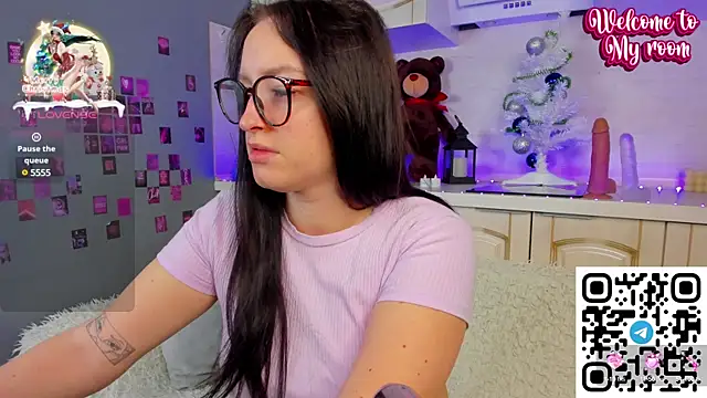 Snapshot of Kruela_Eva chatting on 12-30-24, 11:49 Kruela Eva online show from 12-30-24, 11:49