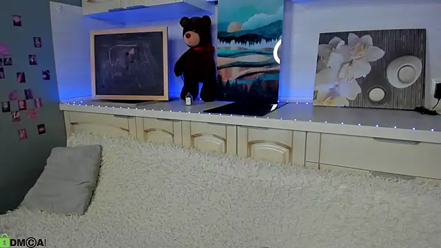 Snapshot of Kruela_Eva chatting on 11-07-25, 11:49 Kruela Eva online show from 11-07-25, 11:49