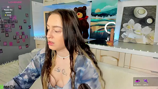 Kruela Eva online show from 12-18-25, 11:11